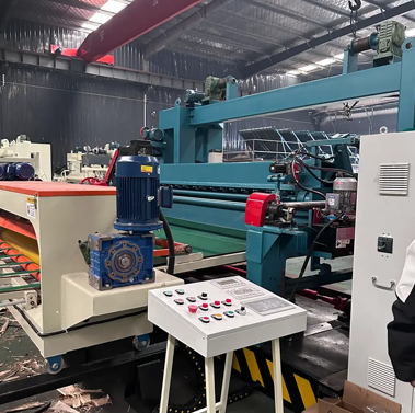 Applications des machines rotatives pour placage de bois : des meubles au contreplaqué écologique